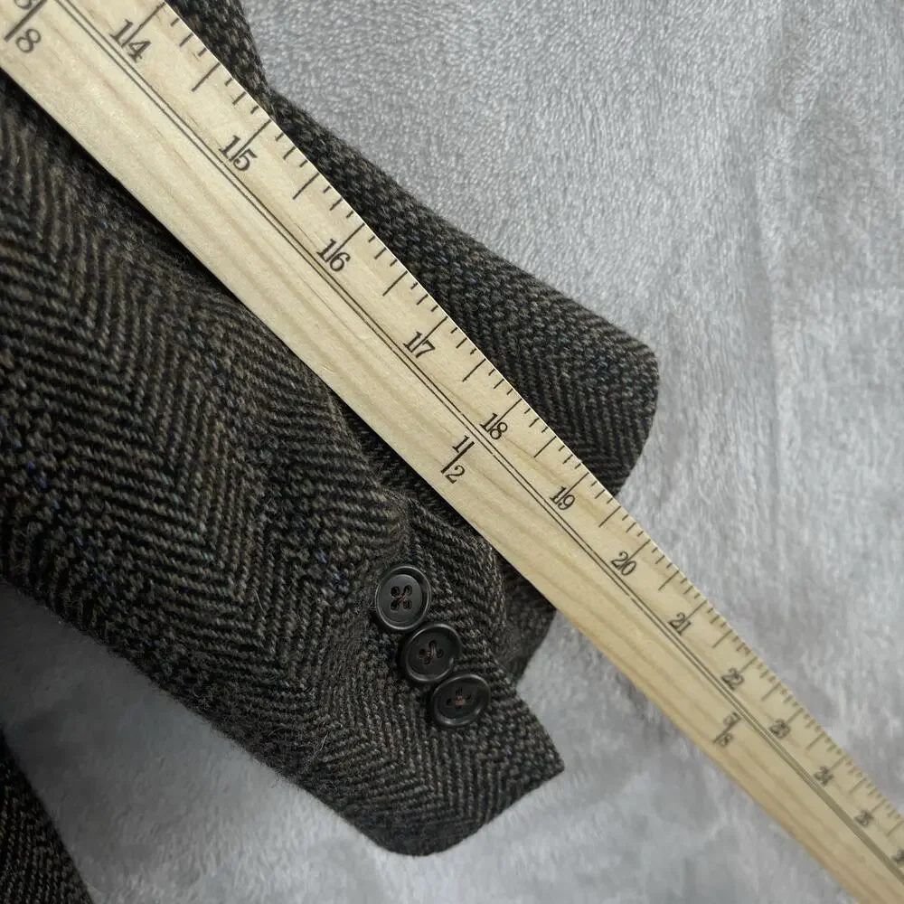 Vintage Cricketeer Lambs Wool Herringbone Blazer 44R Tweed USA Made Preppy